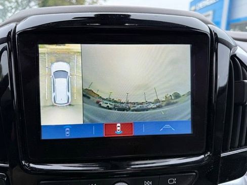 Used 2019 Chevrolet Traverse LT w/ LT Premium Package AWD/4WD image 12