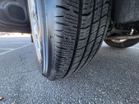 Used 2016 Jeep Grand Cherokee Laredo w/ Quick Order Package 23E image 46