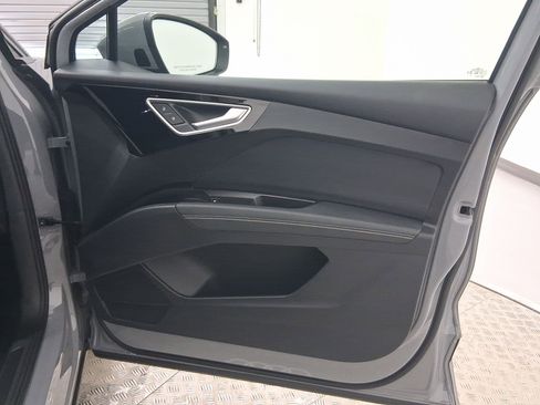 Certified 2024 Audi Q4 e-tron Premium w/ Convenience Package image 31