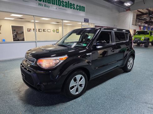 Used 2016 Kia Soul image 2