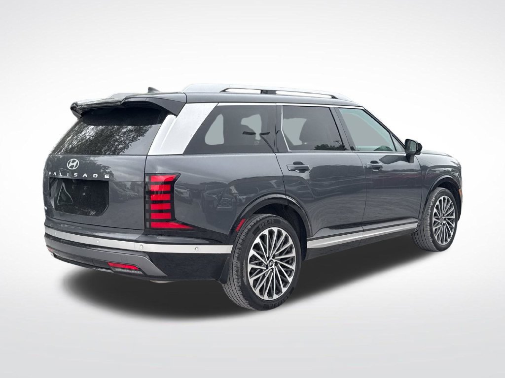 Used 2026 Hyundai Palisade Limited FWD image 6