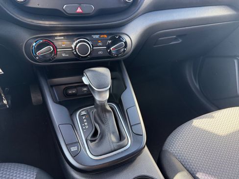 Used 2023 Kia Soul LX FWD image 13