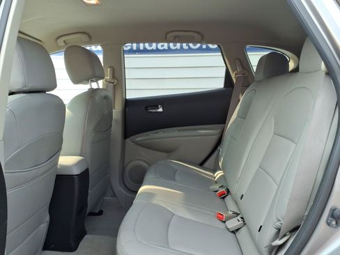 Used 2012 Nissan Rogue S w/ Special Edition Pkg AWD/4WD image 10