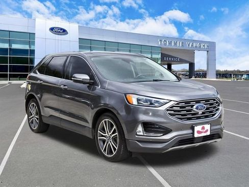 Used 2021 Ford Edge Titanium w/ Equipment Group 301A FWD image 6