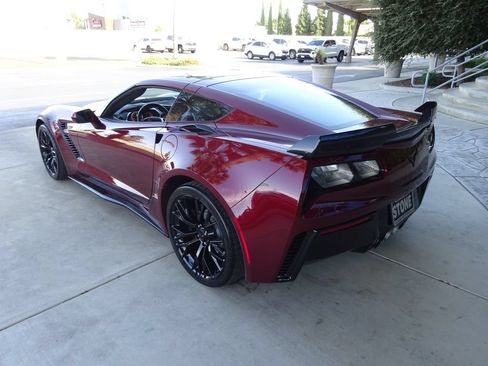 Certified 2018 Chevrolet Corvette Z06 RWD image 6