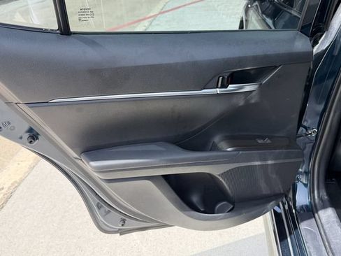 Used 2021 Toyota Camry SE FWD image 16
