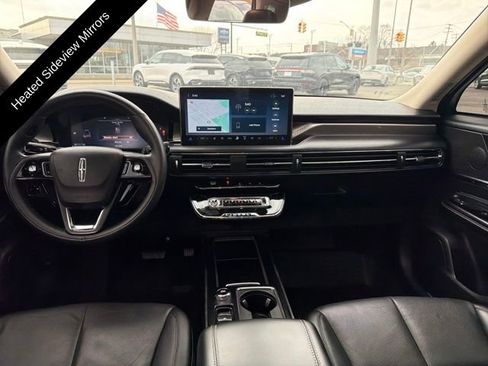 Used 2023 Lincoln Corsair Reserve image 17