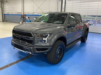 Used 2018 Ford F150 Raptor w/ Equipment Group 802A Luxury AWD/4WD video 3