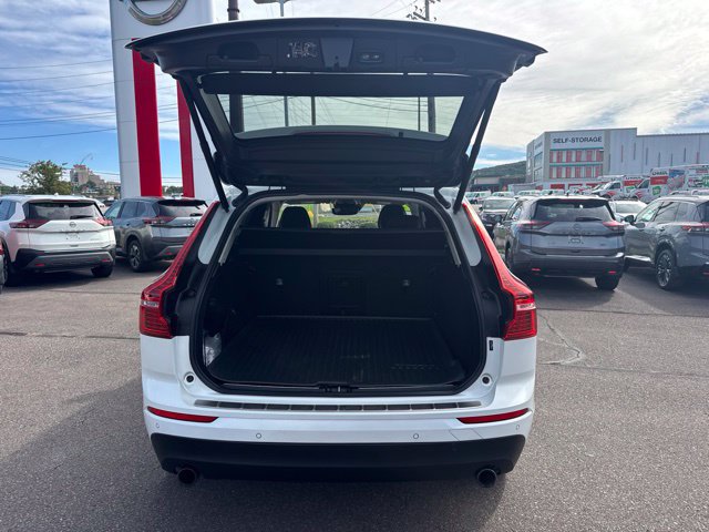 Used 2020 Volvo XC60 T5 Momentum w/ Protection Package Premier AWD/4WD image 20