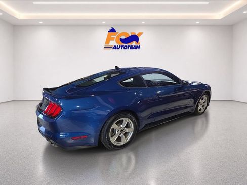 Used 2022 Ford Mustang Coupe RWD image 5