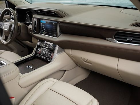 Used 2021 GMC Yukon Denali image 21