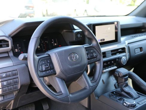 Used 2026 Toyota Tacoma SR5 AWD/4WD image 16