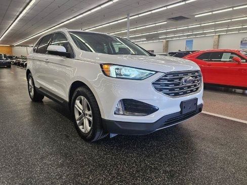 Used 2019 Ford Edge SEL w/ Equipment Group 201A AWD/4WD image 4