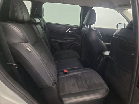 Used 2022 Mitsubishi Outlander SE AWD/4WD image 19