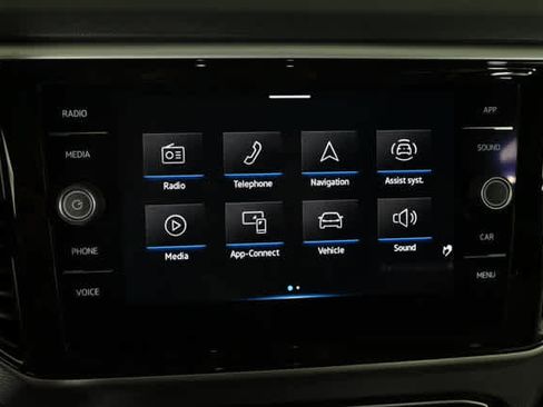 Used 2022 Volkswagen Atlas Cross Sport SE w/ Panoramic Sunroof Package image 8