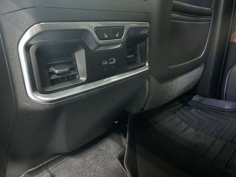 Used 2025 GMC Sierra 2500 Denali Ultimate image 18