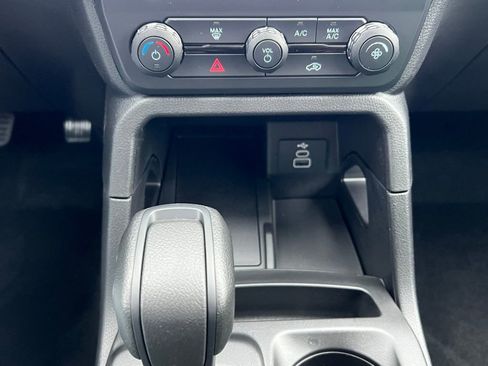 New 2025 Ford Ranger XL image 28