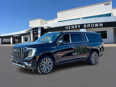 Used 2026 GMC Yukon XL Denali Ultimate AWD/4WD image 1