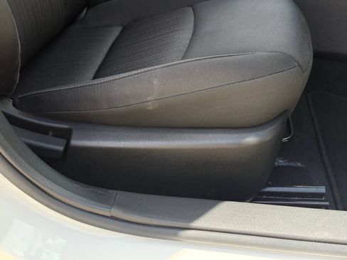 Used 2025 Nissan Altima 2.5 SV FWD image 25