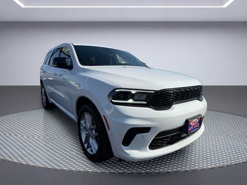 Used 2025 Dodge Durango GT AWD/4WD image 12