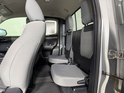 Used 2020 Toyota Tacoma SR w/ SX Package AWD/4WD image 12