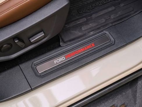 Used 2025 Ford Bronco Raptor image 80