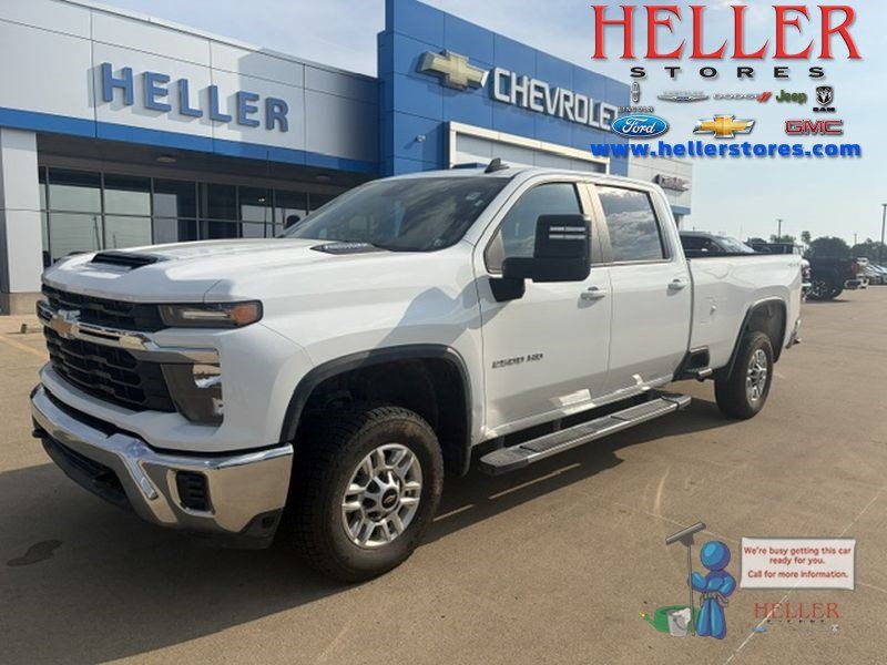 Used 2026 Chevrolet Silverado 2500 LT AWD/4WD image 1