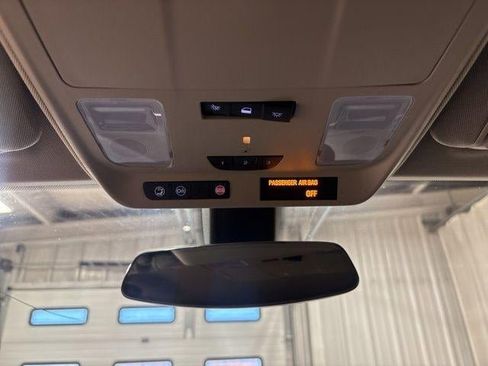 Used 2017 Buick Envision Essence image 20