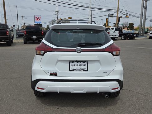 New 2024 Nissan Kicks SR w/ SR Premium Package image 9