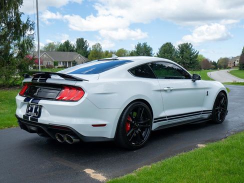 Used 2022 Ford Mustang Shelby GT500 w/ Technology Package RWD image 5