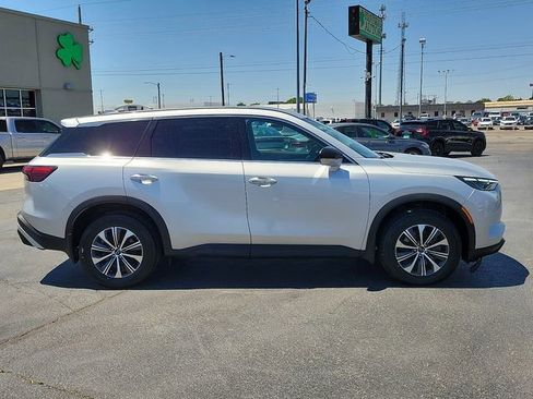 Used 2023 INFINITI QX60 Pure AWD/4WD image 2