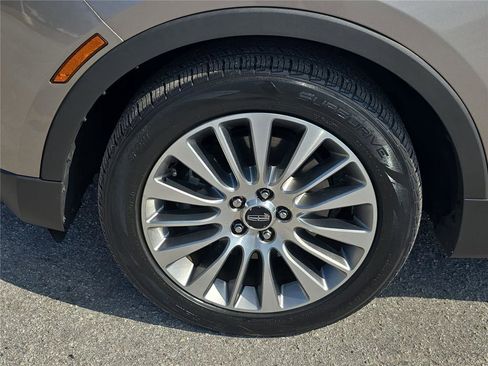 Used 2018 Lincoln MKC Reserve image 11