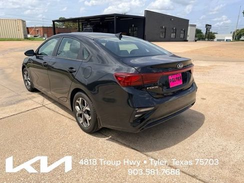Certified 2021 Kia Forte LXS FWD image 7
