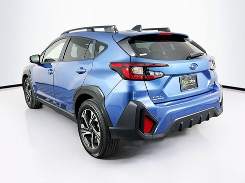 Used 2024 Subaru Crosstrek 2.0i Premium image 5