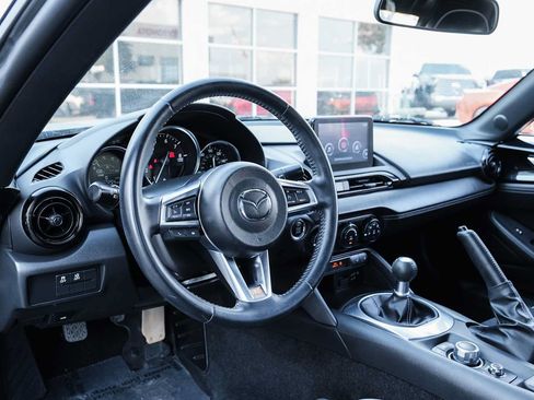 Used 2023 MAZDA MX-5 Miata Club w/ Brembo/BBS Recaro Package RWD image 17