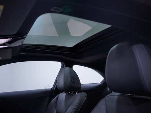 Used 2024 BMW M240i Coupe image 8