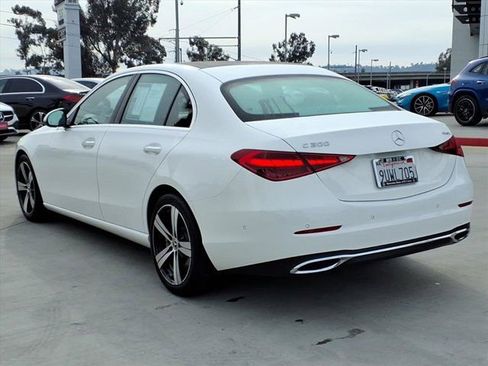 Used 2025 Mercedes-Benz C 300 4MATIC Sedan image 21