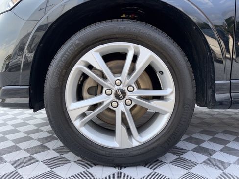 Used 2023 Audi Q3 2.0T Premium w/ Convenience Package AWD/4WD image 13