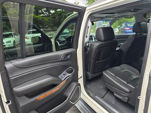 Used 2015 Chevrolet Suburban LTZ AWD/4WD image 8