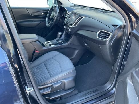 Used 2020 Chevrolet Equinox LT w/ Driver Convenience Package image 29