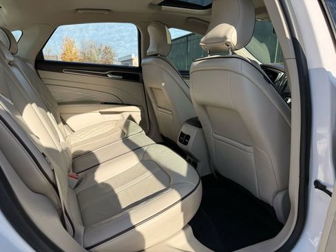 Used 2018 Ford Fusion Platinum image 13