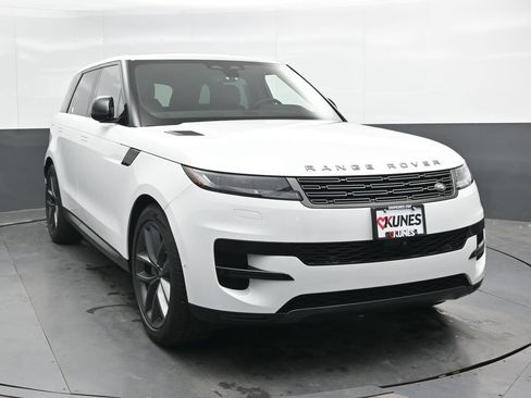 Used 2024 Land Rover Range Rover Sport SE AWD/4WD image 5