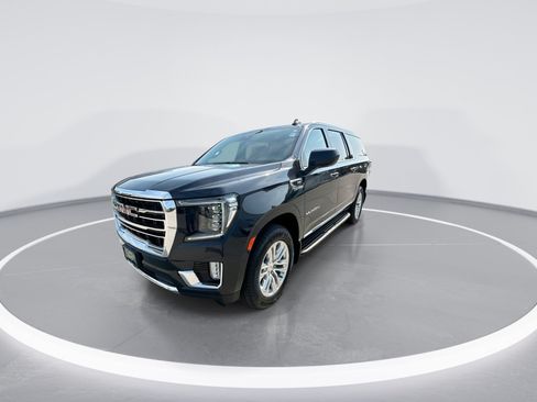 Certified 2023 GMC Yukon XL SLT AWD/4WD image 4