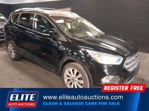 Used 2017 Ford Escape Titanium image 1