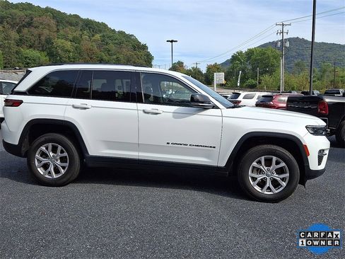 Used 2022 Jeep Grand Cherokee Limited image 9