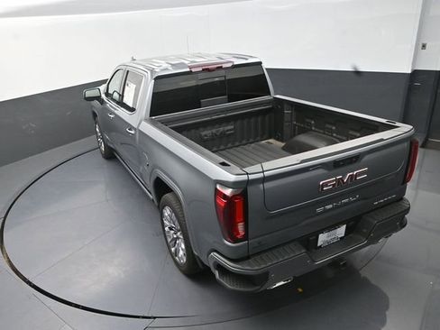 Used 2025 GMC Sierra 1500 Denali w/ Denali Reserve Package AWD/4WD image 16