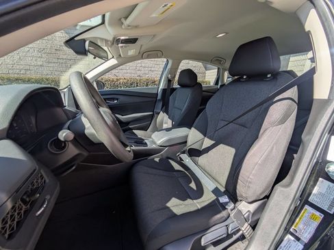 Used 2025 Honda Accord LX image 24