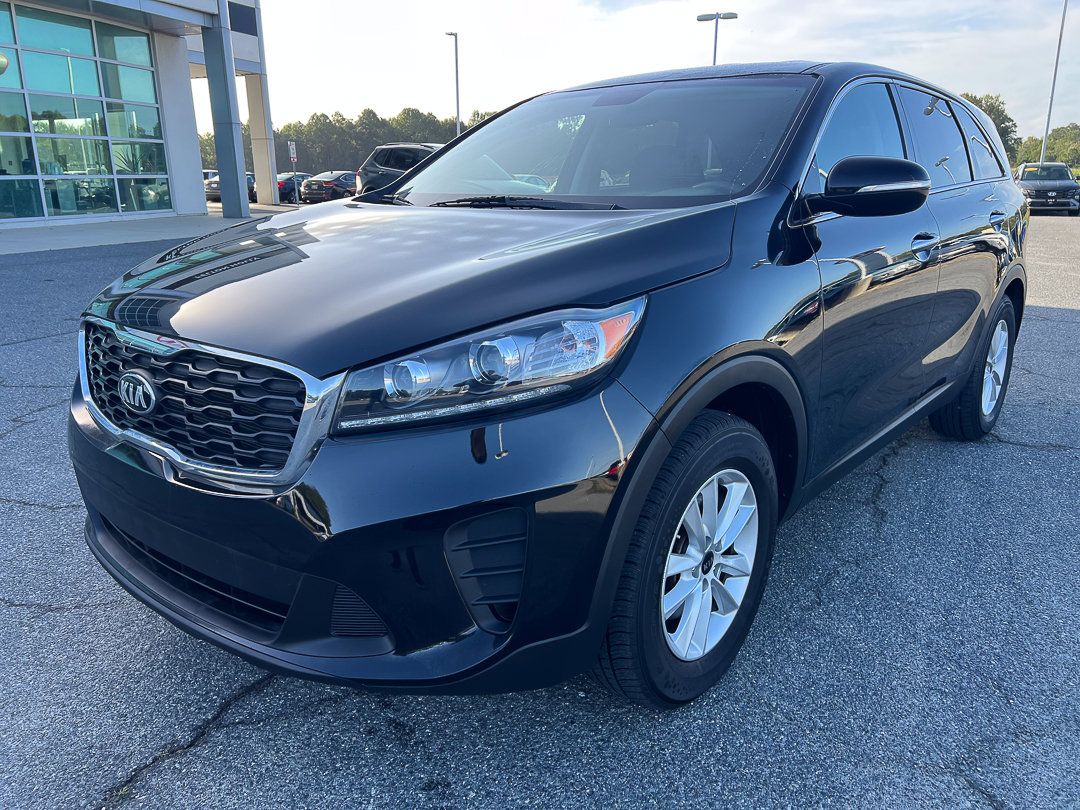 Used 2020 Kia Sorento LX FWD image 2