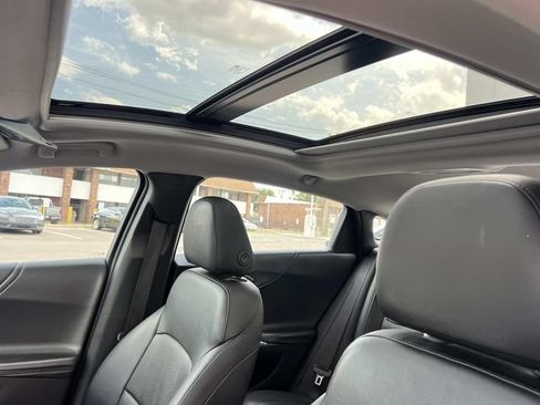 Used 2018 Chevrolet Malibu Premier w/ Premier Sun and Wheel Package FWD image 18