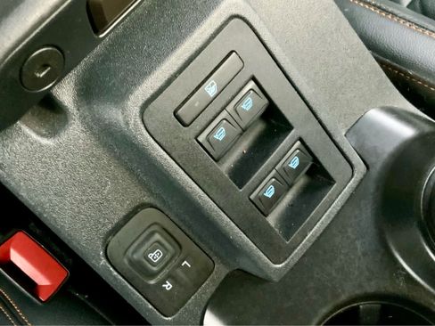 Used 2022 Ford Bronco Badlands image 48